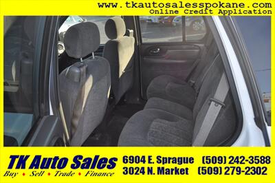 2004 GMC Envoy SLE   - Photo 10 - Spokane, WA 99212
