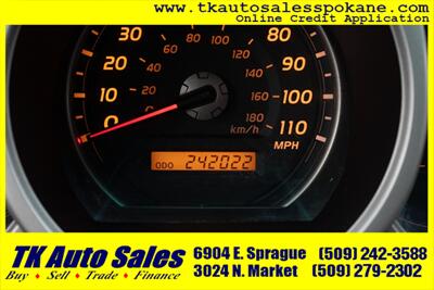 2004 Toyota 4Runner Limited   - Photo 14 - Spokane, WA 99212