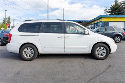 2012 Kia Sedona LX   - Photo 4 - Spokane, WA 99212