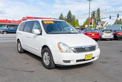 2012 Kia Sedona LX   - Photo 3 - Spokane, WA 99212