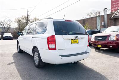 2012 Kia Sedona LX   - Photo 7 - Spokane, WA 99212