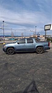2008 Chevrolet Avalanche LTZ - Photo 2 - Spokane, WA 99212