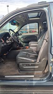 2008 Chevrolet Avalanche LTZ - Photo 11 - Spokane, WA 99212