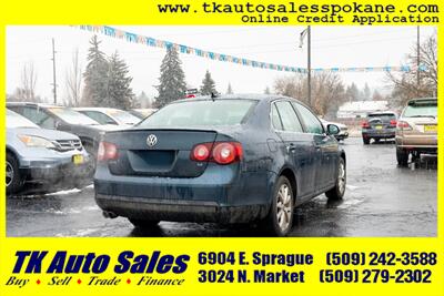 2010 Volkswagen Jetta SE PZEV   - Photo 5 - Spokane, WA 99212