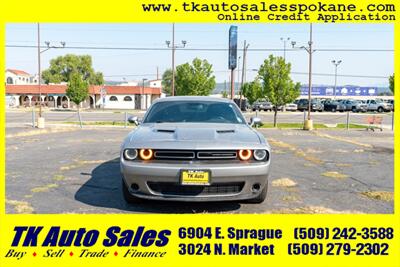 2018 Dodge Challenger SXT   - Photo 2 - Spokane, WA 99212