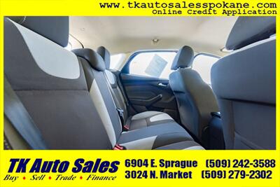 2012 Ford Focus SE   - Photo 12 - Spokane, WA 99212