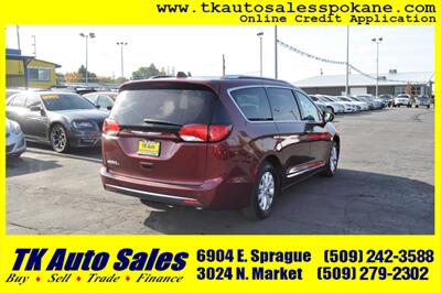2018 Chrysler Pacifica Touring L   - Photo 5 - Spokane, WA 99212
