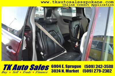 2018 Chrysler Pacifica Touring L   - Photo 11 - Spokane, WA 99212