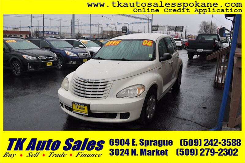 2006 Chrysler PT Cruiser Base's photo