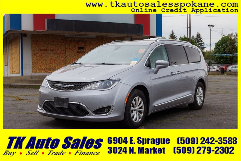 2019 Chrysler Pacifica Touring L   - Photo 1 - Spokane, WA 99212