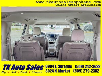 2019 Chrysler Pacifica Touring L   - Photo 8 - Spokane, WA 99212
