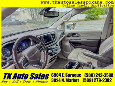 2019 Chrysler Pacifica Touring L   - Photo 9 - Spokane, WA 99212