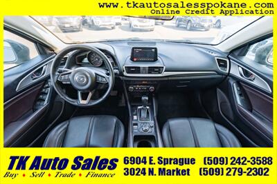 2018 Mazda Mazda3 Touring   - Photo 10 - Spokane, WA 99212