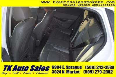 2018 Hyundai IONIQ Hybrid Limited   - Photo 10 - Spokane, WA 99212