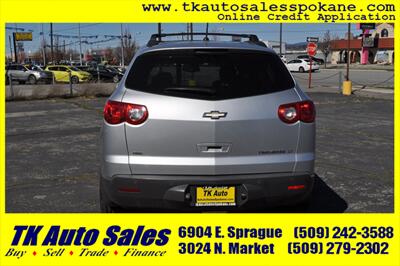 2012 Chevrolet Traverse LT - Photo 4 - Spokane, WA 99212