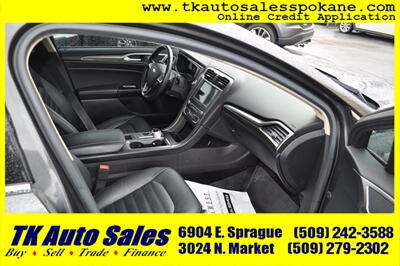 2017 Ford Fusion SE   - Photo 12 - Spokane, WA 99212