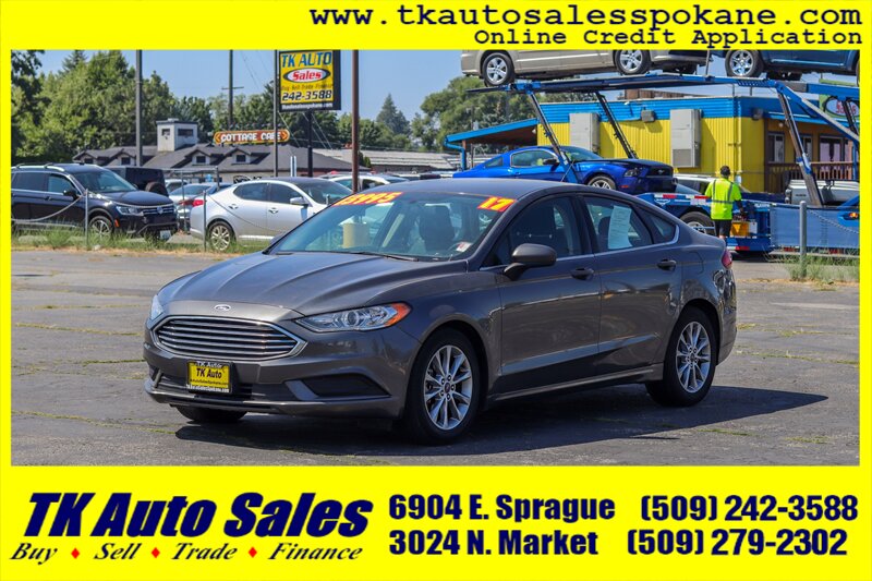 2017 Ford Fusion SE   - Photo 1 - Spokane, WA 99212