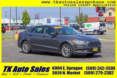 2017 Ford Fusion SE - Photo 2 - Spokane, WA 99212