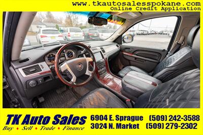 2011 Cadillac Escalade ESV Premium   - Photo 9 - Spokane, WA 99212