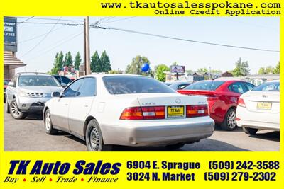 1998 Lexus ES 300   - Photo 7 - Spokane, WA 99212