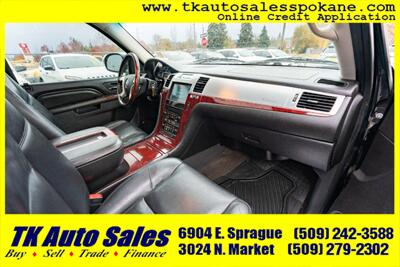 2012 Cadillac Escalade ESV Luxury   - Photo 11 - Spokane, WA 99212