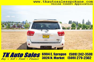2017 Toyota Sequoia SR5   - Photo 6 - Spokane, WA 99212