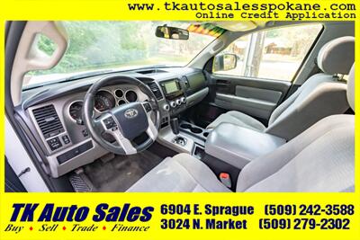 2017 Toyota Sequoia SR5   - Photo 9 - Spokane, WA 99212