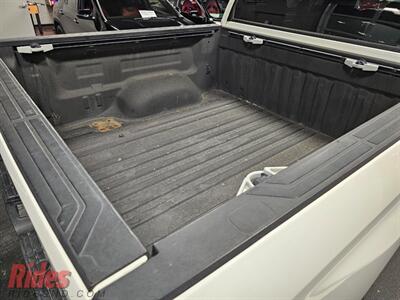 2019 Toyota Tundra SR5   - Photo 14 - Bismarck, ND 58503