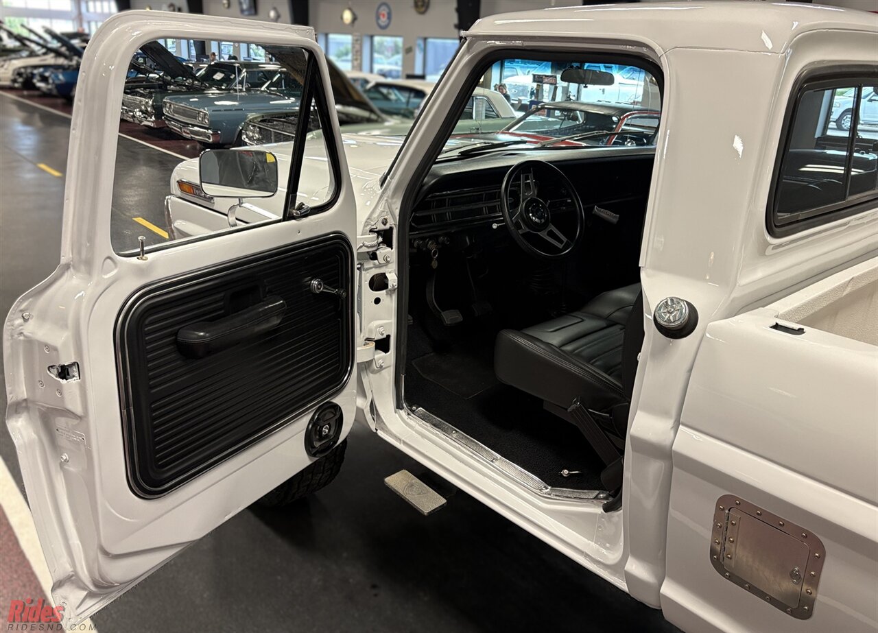1971 Ford F-250 HIGHBOY   - Photo 10 - Bismarck, ND 58503