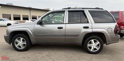 2005 Chevrolet Trailblazer LS   - Photo 2 - Bismarck, ND 58503