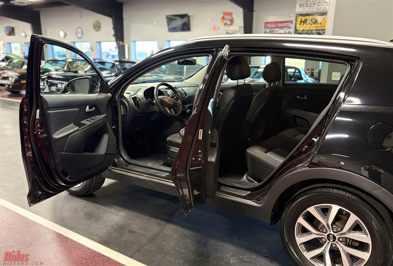 2015 Kia Sportage LX   - Photo 9 - Bismarck, ND 58503
