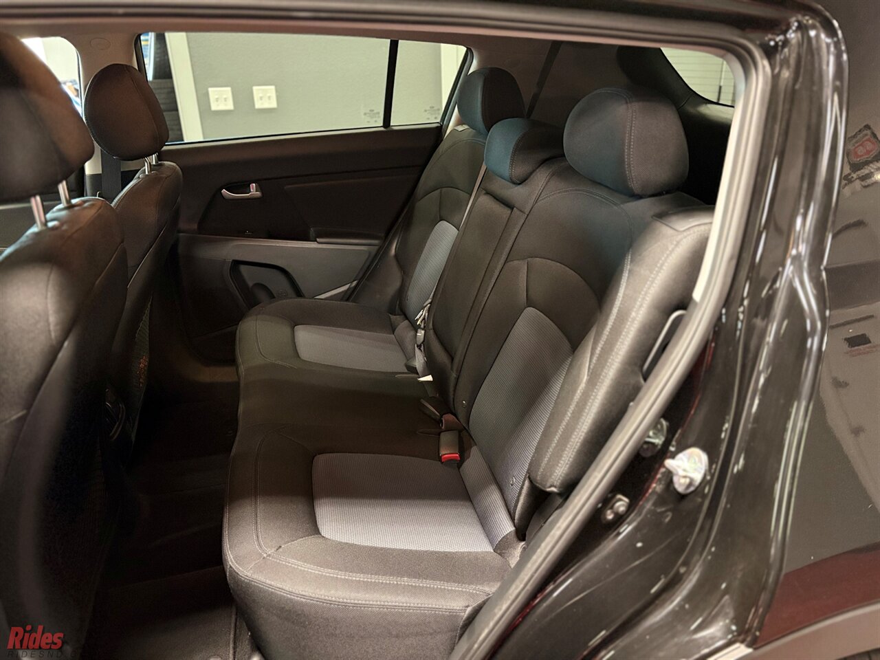 2015 Kia Sportage LX   - Photo 28 - Bismarck, ND 58503