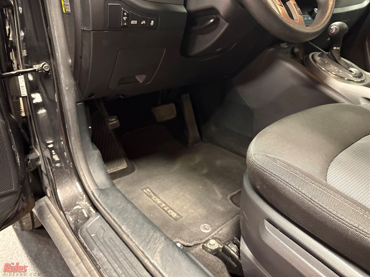 2015 Kia Sportage LX   - Photo 13 - Bismarck, ND 58503