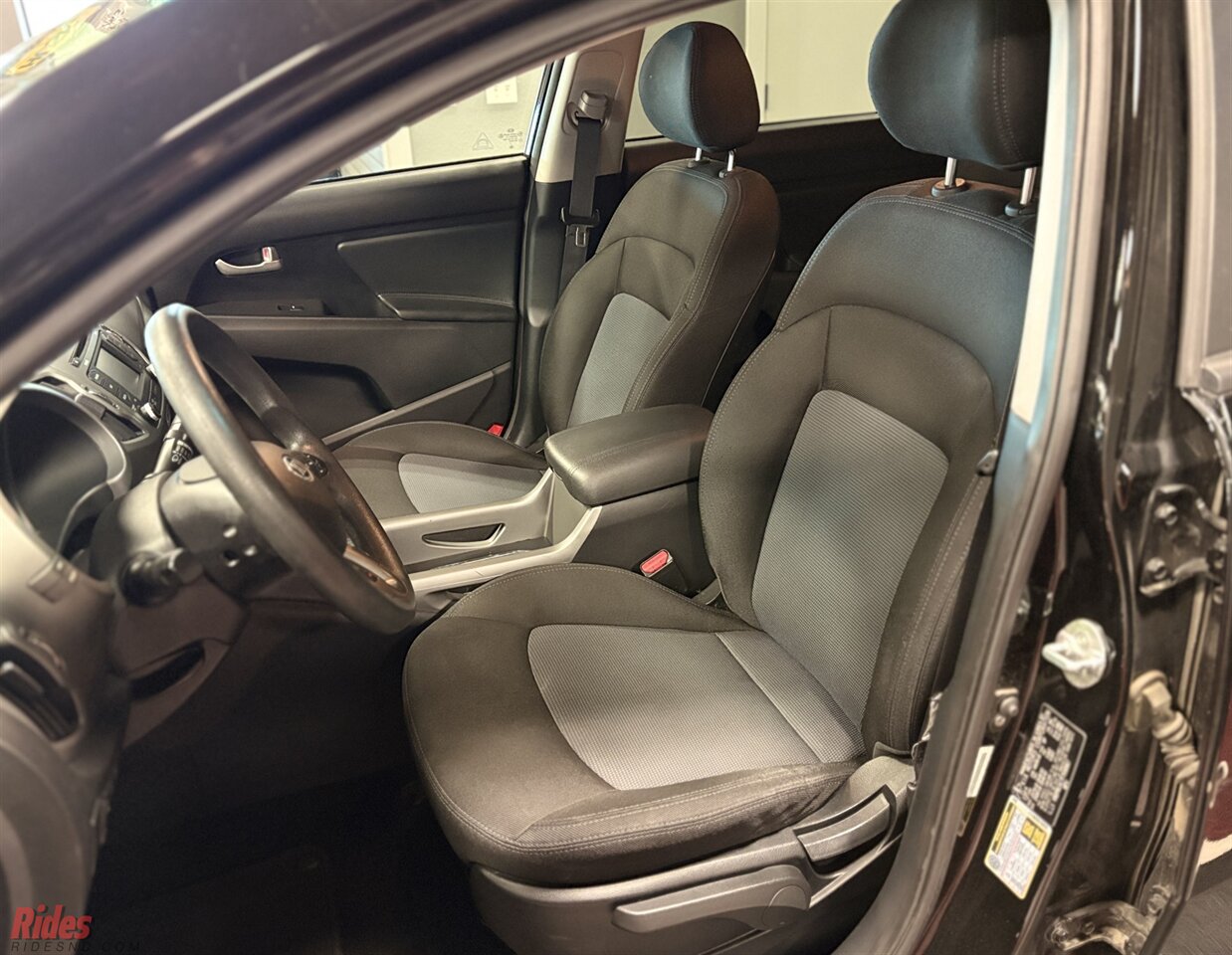 2015 Kia Sportage LX   - Photo 14 - Bismarck, ND 58503