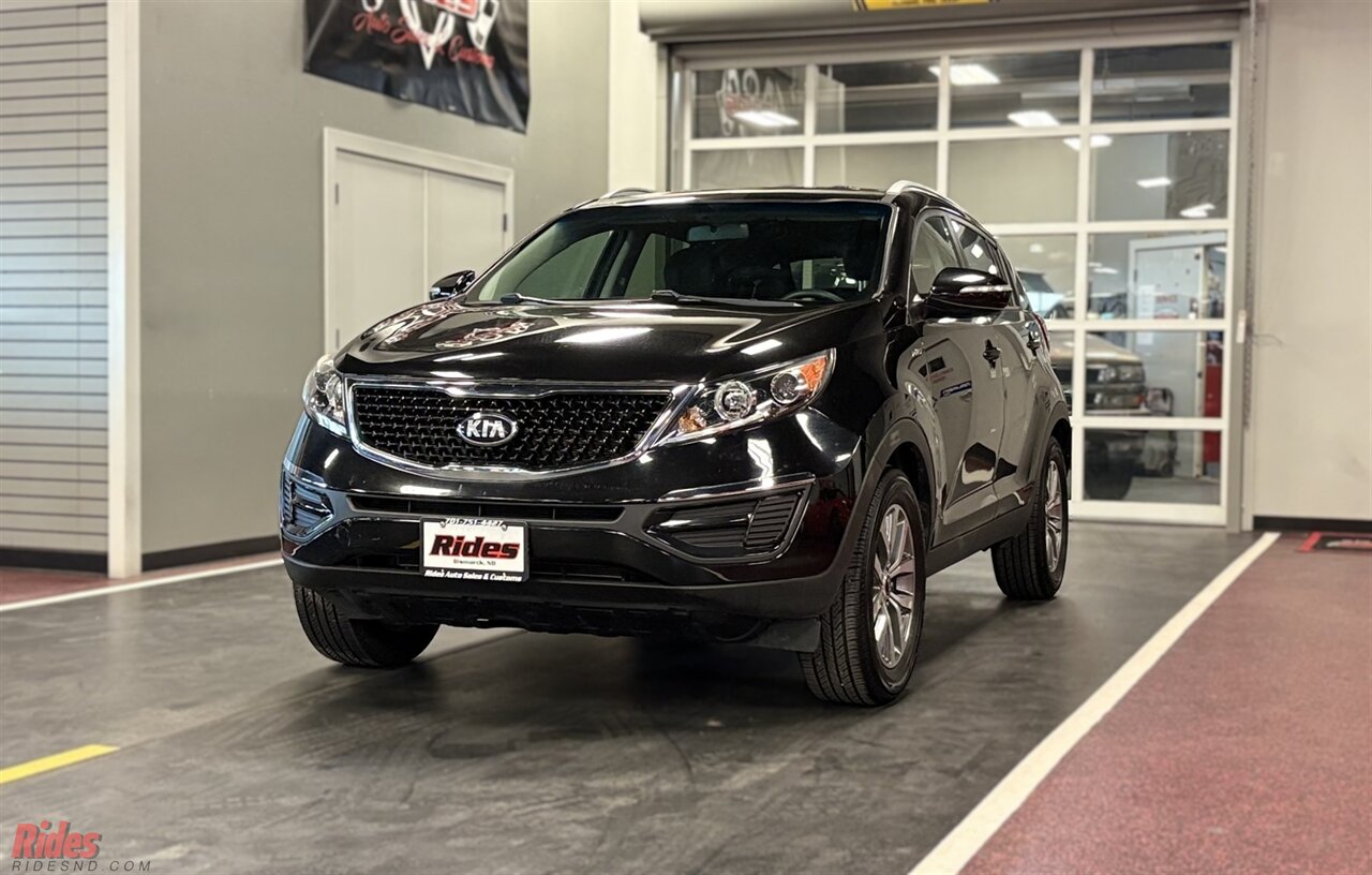 2015 Kia Sportage LX   - Photo 1 - Bismarck, ND 58503