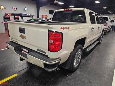 2015 Chevrolet Silverado 1500 High Country   - Photo 11 - Bismarck, ND 58503