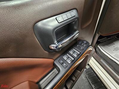2015 Chevrolet Silverado 1500 High Country   - Photo 24 - Bismarck, ND 58503