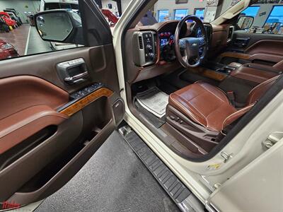 2015 Chevrolet Silverado 1500 High Country   - Photo 23 - Bismarck, ND 58503