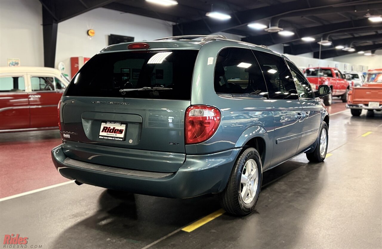 2007 Dodge Grand Caravan SXT   - Photo 44 - Bismarck, ND 58503