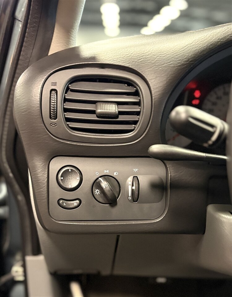 2007 Dodge Grand Caravan SXT   - Photo 16 - Bismarck, ND 58503