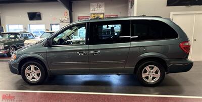 2007 Dodge Grand Caravan SXT   - Photo 4 - Bismarck, ND 58503