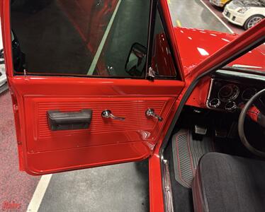 1969 Chevrolet K10   - Photo 10 - Bismarck, ND 58503