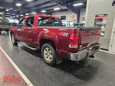 2009 GMC Sierra 1500 SLE   - Photo 6 - Bismarck, ND 58503