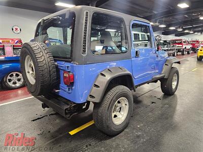 1998 Jeep Wrangler SE   - Photo 11 - Bismarck, ND 58503