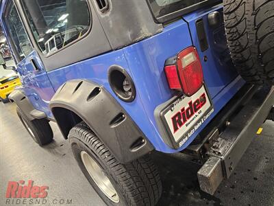 1998 Jeep Wrangler SE   - Photo 9 - Bismarck, ND 58503