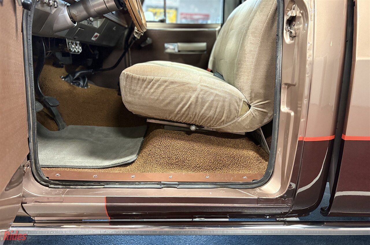 1973 International Harvester D Series 1210   - Photo 11 - Bismarck, ND 58503