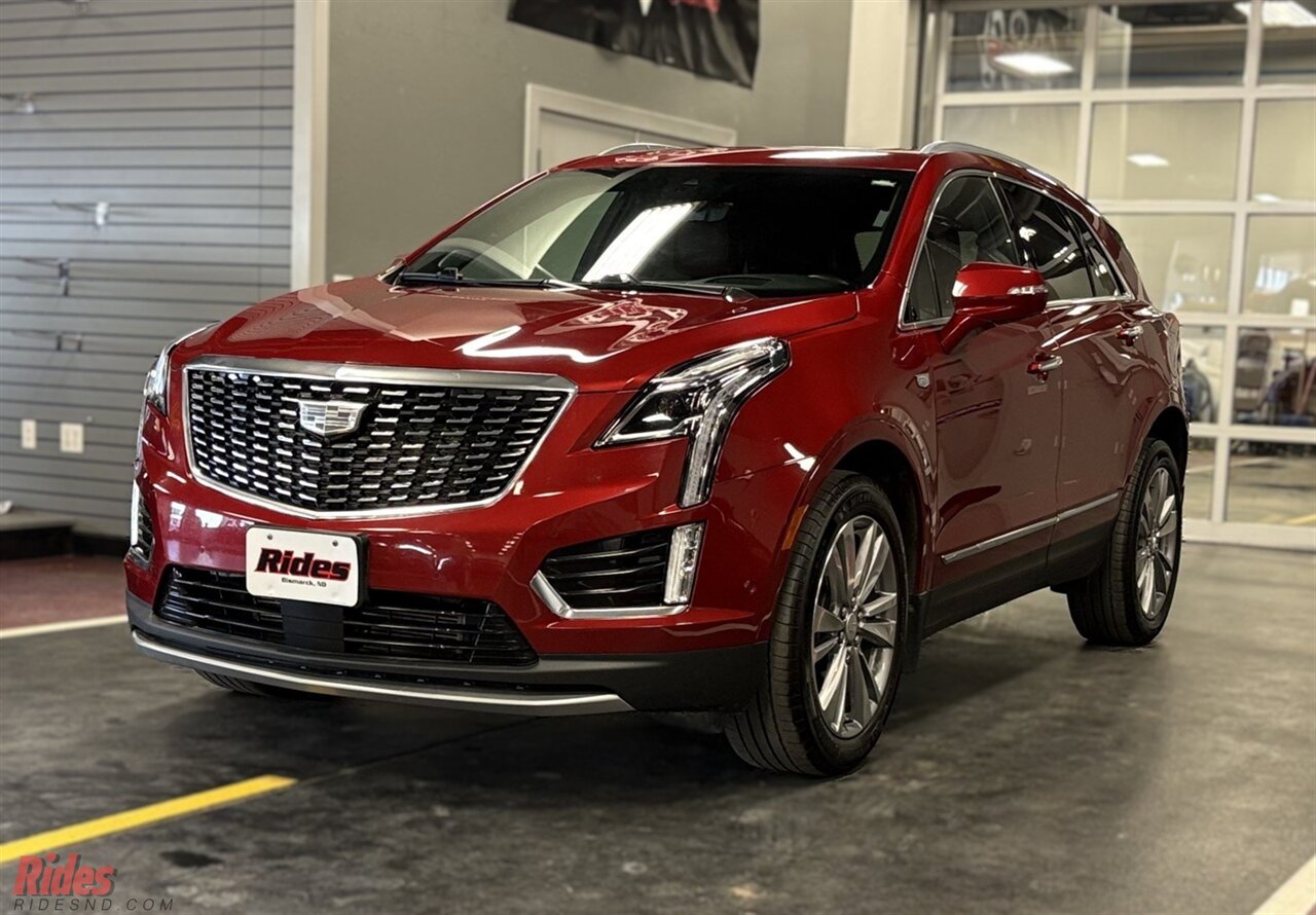 2023 Cadillac XT5 Premium Luxury   - Photo 1 - Bismarck, ND 58503