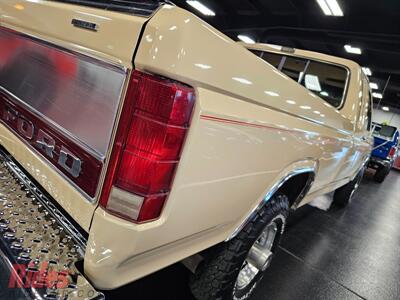 1984 Ford F-250 XL   - Photo 15 - Bismarck, ND 58503