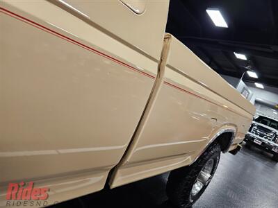 1984 Ford F-250 XL   - Photo 8 - Bismarck, ND 58503