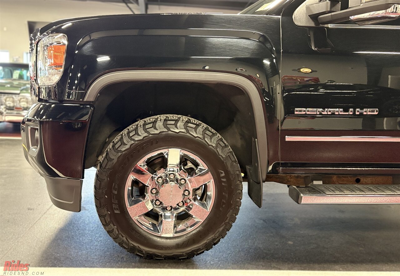 2019 GMC Sierra 3500HD Denali   - Photo 5 - Bismarck, ND 58503